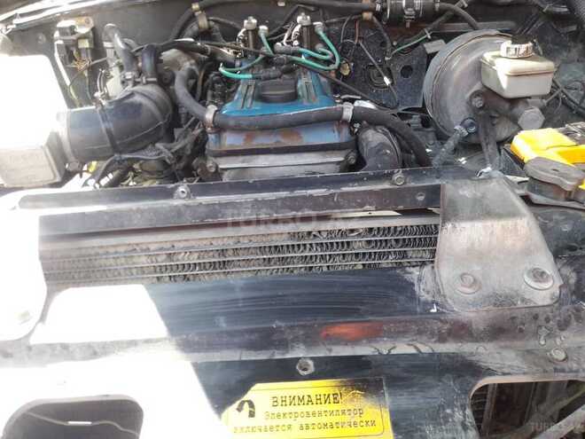 GAZ 3102 2001, 134,000 km - 2.4 l - Bakı