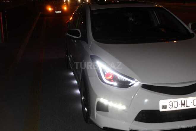 Hyundai Elantra 2011, 2,000 km - 0.2 l - Bakı