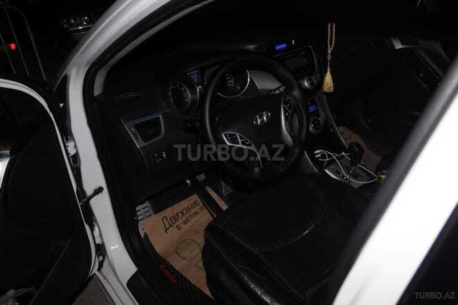 Hyundai Elantra 2011, 2,000 km - 0.2 l - Bakı