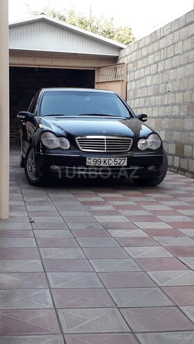 Mercedes C 240 2000, 260,000 km - 2.6 л - Yevlax