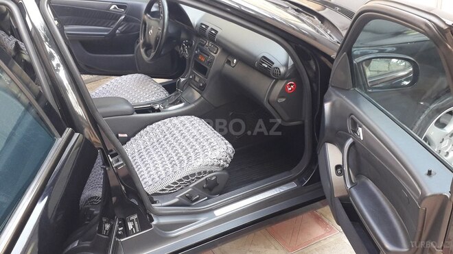 Mercedes C 240 2000, 260,000 km - 2.6 л - Yevlax