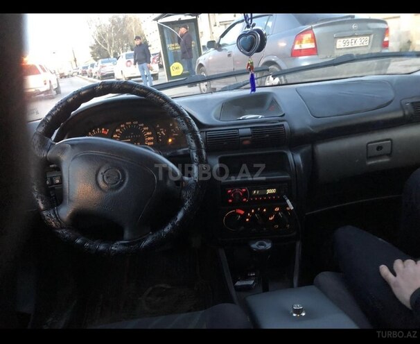 Opel Astra 2000, 312,500 km - 1.6 l - Bakı
