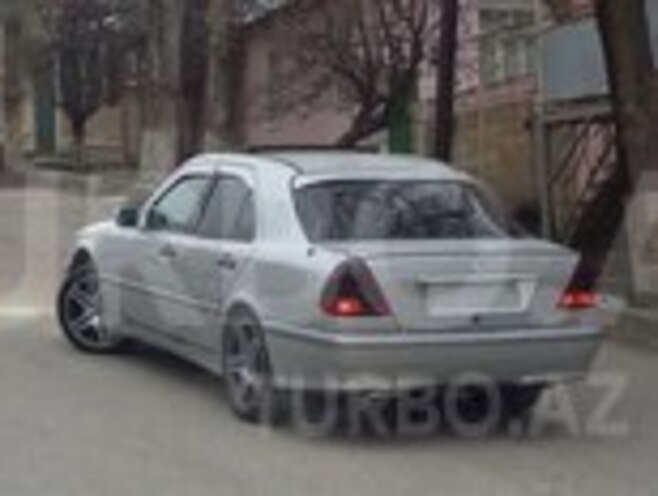 Mercedes C 200 1999, 242,338 km - 1.1 l - Şamaxı