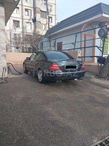 Mercedes E 240 2002, 260,000 km - 2.6 l - Bakı