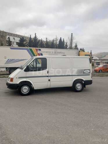 Ford Transit 1999, 263,000 km - 2.5 l - Mingəçevir