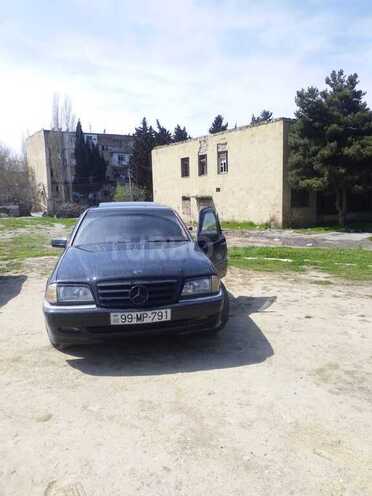 Mercedes C 230 1997, 282,000 km - 2.3 л - Bakı