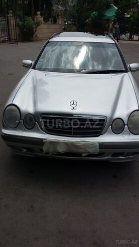 Mercedes E 200 2001, 340,000 km - 2.0 l - Bakı