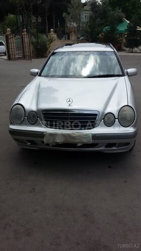 Mercedes E 200 2001, 340,000 km - 2.0 l - Bakı