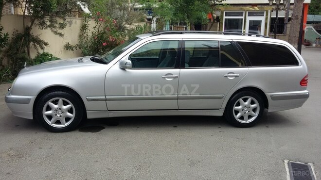 Mercedes E 200 2001, 340,000 km - 2.0 l - Bakı