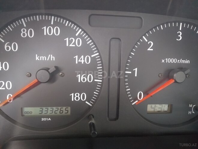 Nissan Patrol 2000, 333,265 km - 3.0 l - Sumqayıt