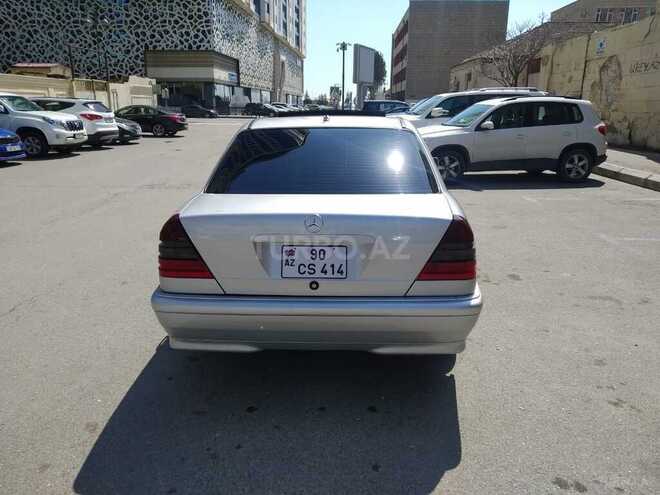 Mercedes C 230 2000, 295,000 km - 2.3 л - Bakı