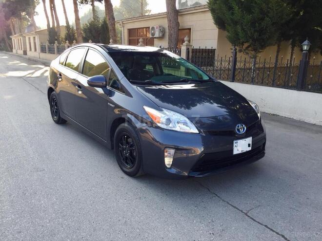 Toyota Prius 2015, 105,000 km - 1.8 l - Bakı