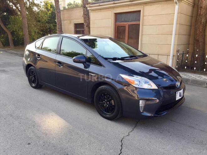 Toyota Prius 2015, 105,000 km - 1.8 l - Bakı