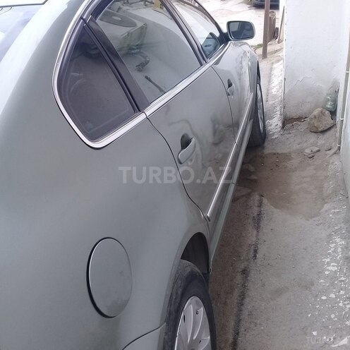 Volkswagen Passat 2003, 262,000 km - 1.8 l - Bakı