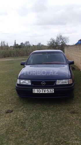 Opel Vectra 1995, 300,000 km - 2.0 l - Sabirabad