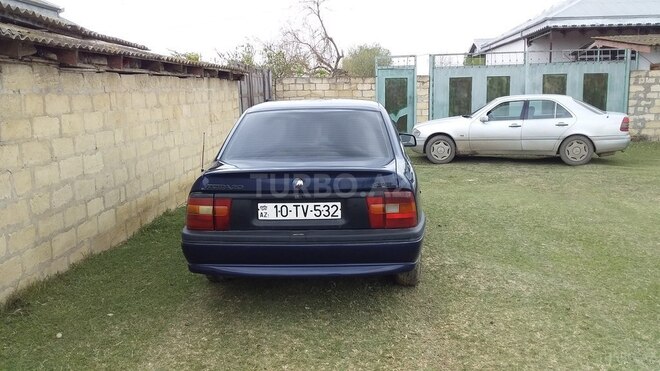 Opel Vectra 1995, 300,000 km - 2.0 l - Sabirabad