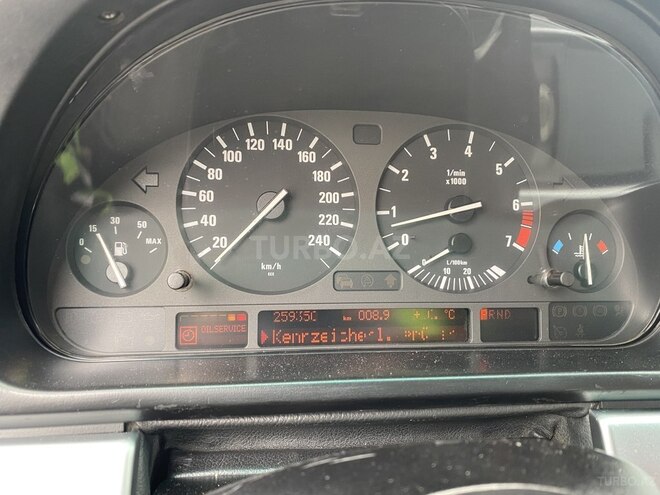 BMW 540 1999, 259,000 km - 4.4 l - Bakı