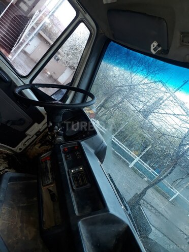 Mercedes 208 D 1995, 3,858,788 km - 0.3 л - Tovuz