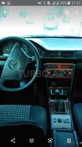 Mercedes E 320 1989, 3,526,321 km - 2.3 l - Ağdaş