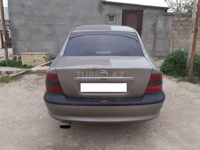 Opel Vectra 1996, 440,000 km - 1.8 l - Bakı