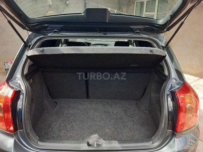Toyota Corolla 2006, 198,000 km - 1.4 l - Bakı