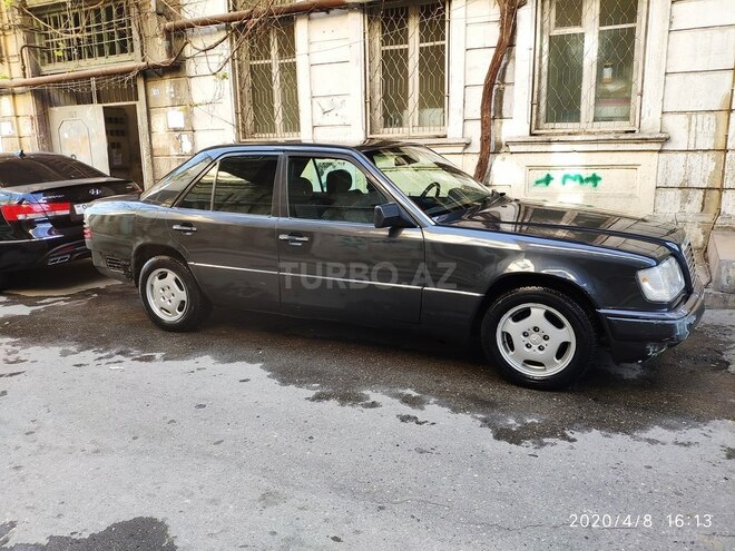 Mercedes E 280 1994, 230,000 km - 2.8 л - Bakı