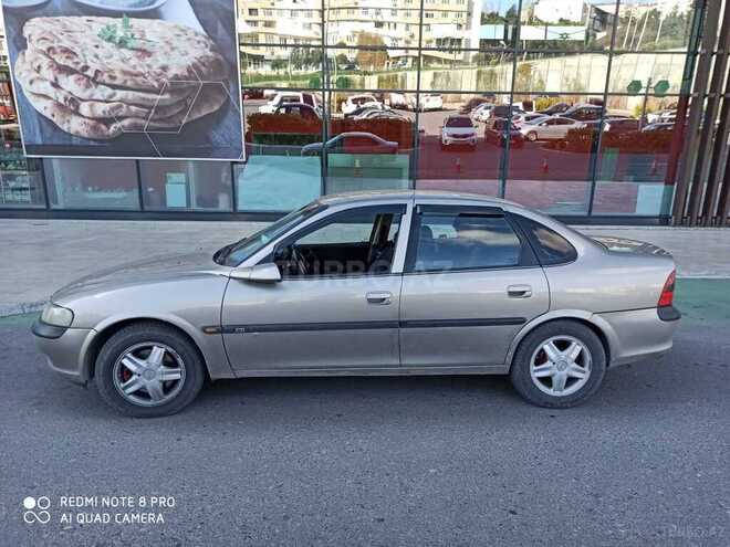 Opel Vectra 1996, 252,160 km - 2.0 л - Bakı