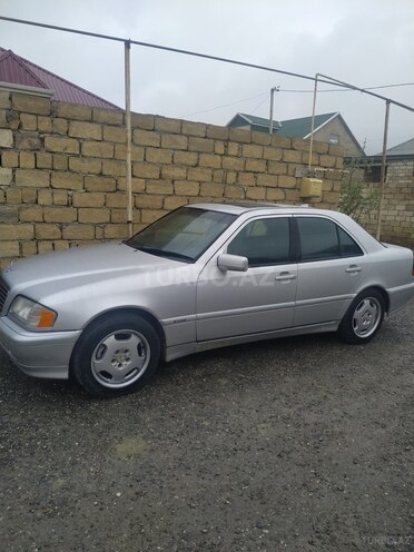Mercedes C 230 1999, 257,000 km - 2.3 l - Bakı
