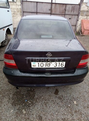 Opel Vectra 1996, 370,000 km - 1.8 l - Bakı