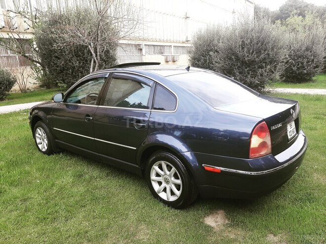 Volkswagen Passat 2003, 215,000 km - 1.8 l - Sumqayıt