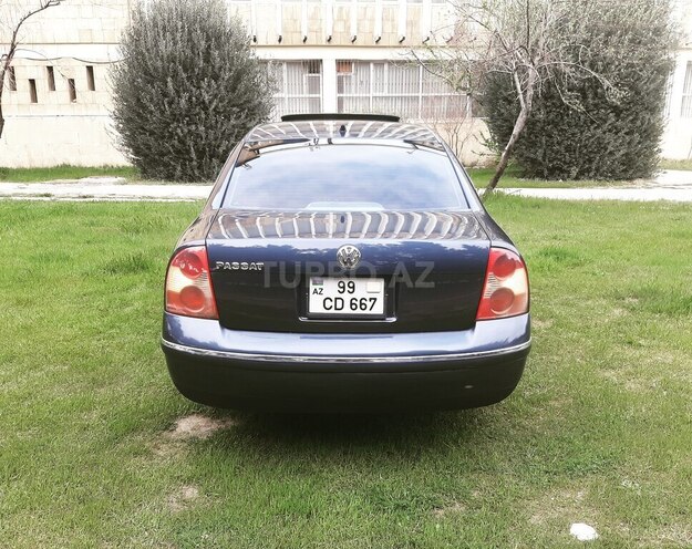 Volkswagen Passat 2003, 215,000 km - 1.8 l - Sumqayıt