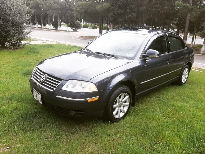 Volkswagen Passat 2003, 215,000 km - 1.8 l - Sumqayıt