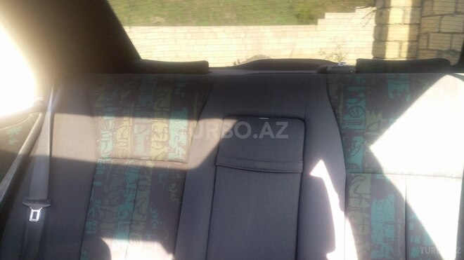 Mercedes E 230 1996, 385,817 km - 2.3 l - Quba