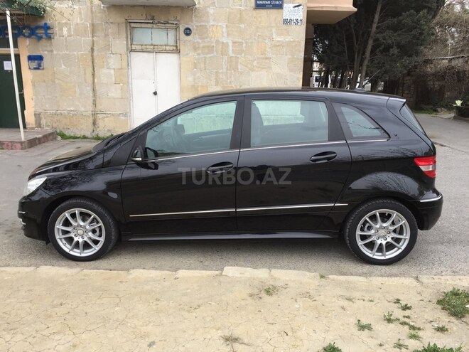 Mercedes B 180 2010, 69,000 km - 1.8 l - Bakı