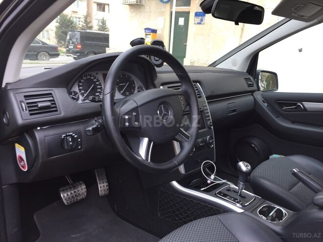 Mercedes B 180 2010, 69,000 km - 1.8 l - Bakı