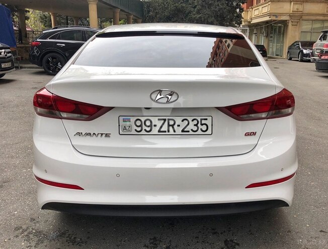 Hyundai Elantra 2016, 30,000 km - 1.6 l - Bakı