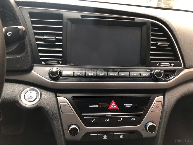 Hyundai Elantra 2016, 30,000 km - 1.6 l - Bakı