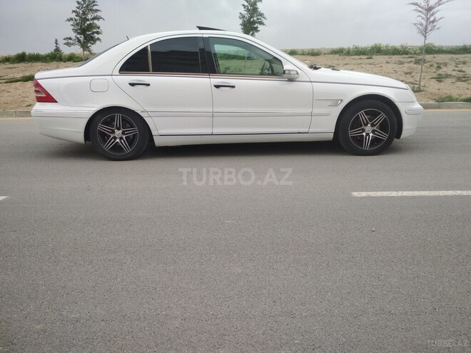 Mercedes C 240 2001, 280,000 km - 2.6 l - Sumqayıt