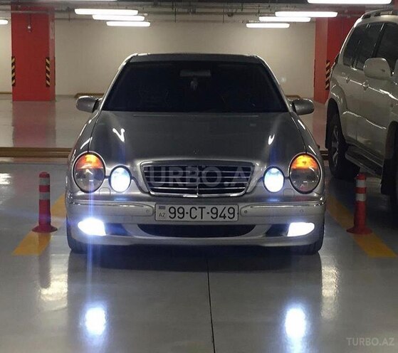 Mercedes E 320 2000, 190,000 km - 3.2 l - Qazax