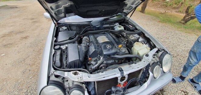 Mercedes E 320 2000, 190,000 km - 3.2 l - Qazax