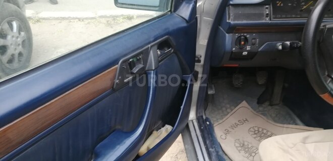 Mercedes E 260 1989, 257,393 km - 2.6 л - Sumqayıt