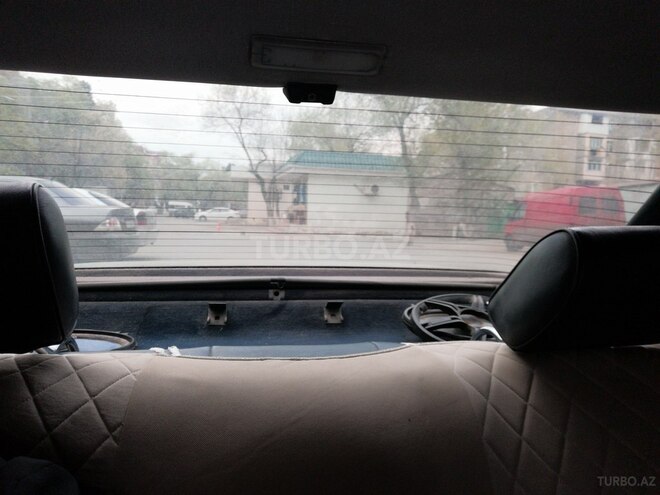 Mercedes E 260 1989, 257,393 km - 2.6 л - Sumqayıt