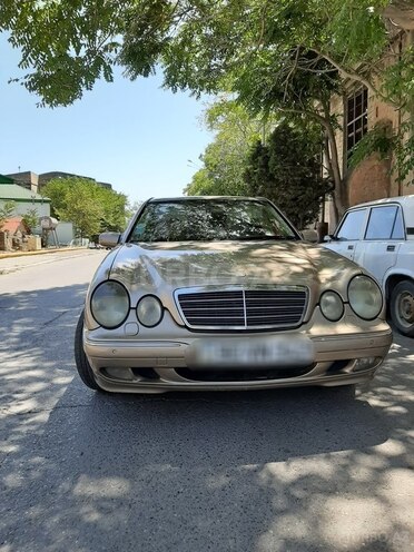 Mercedes E 240 2001, 407,000 km - 2.6 l - Bakı