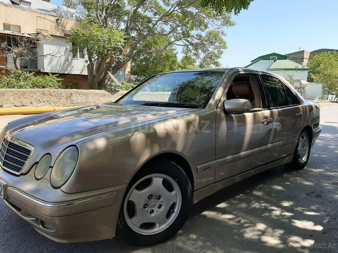 Mercedes E 240 2001, 407,000 km - 2.6 l - Bakı