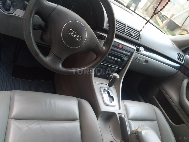 Audi A4 2002, 278,000 km - 1.8 l - Bakı