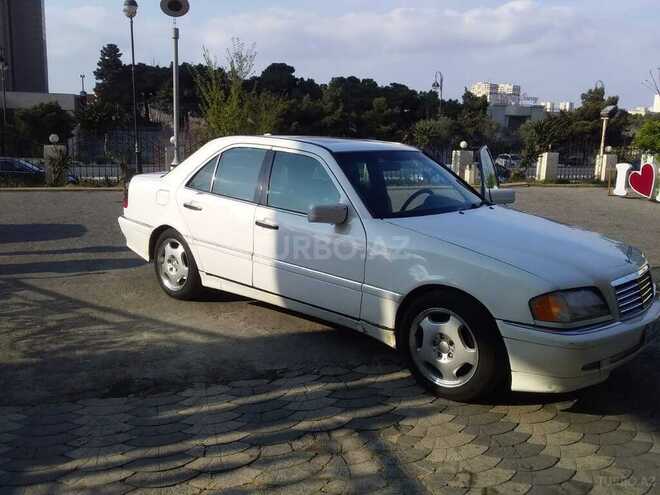 Mercedes C 230 2000, 280,000 km - 2.3 l - Bakı