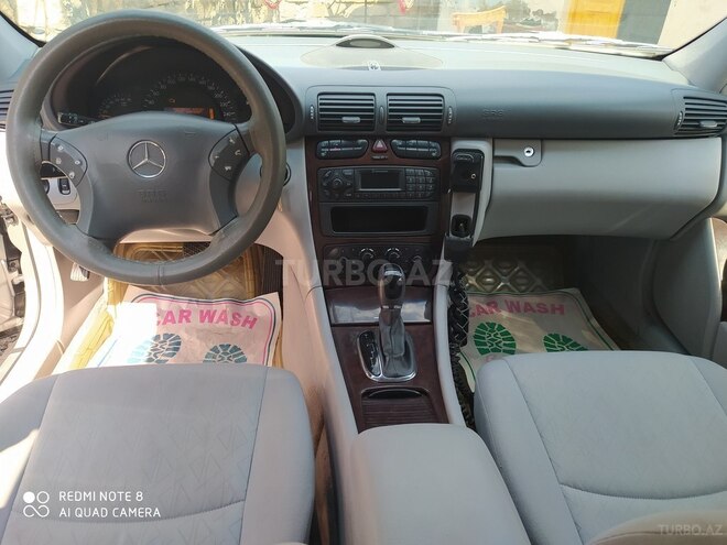 Mercedes C 240 2000, 242,000 km - 2.6 л - Gəncə
