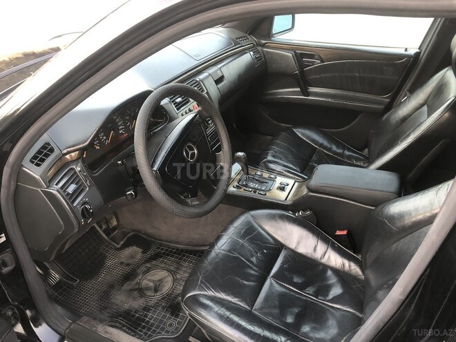 Mercedes E 280 1997, 286,320 km - 2.8 л - Bakı