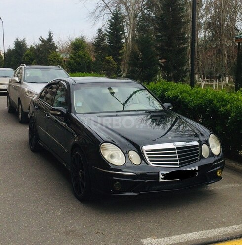 Mercedes E 500 2003, 260,000 km - 0.5 l - Bakı