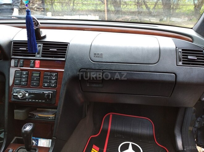 Mercedes C 220 1995, 194,184 km - 2.2 l - Masallı